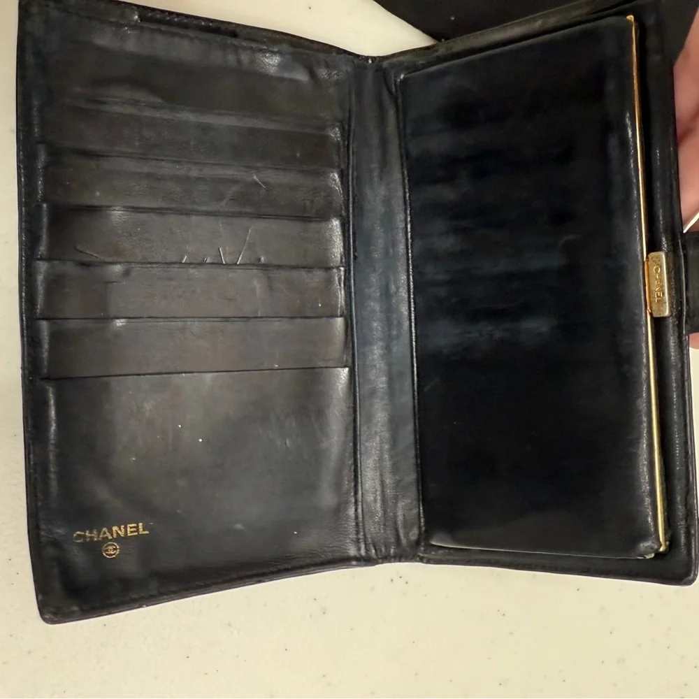 CHANEL Patent Leather Long wallet Black Gorgeous